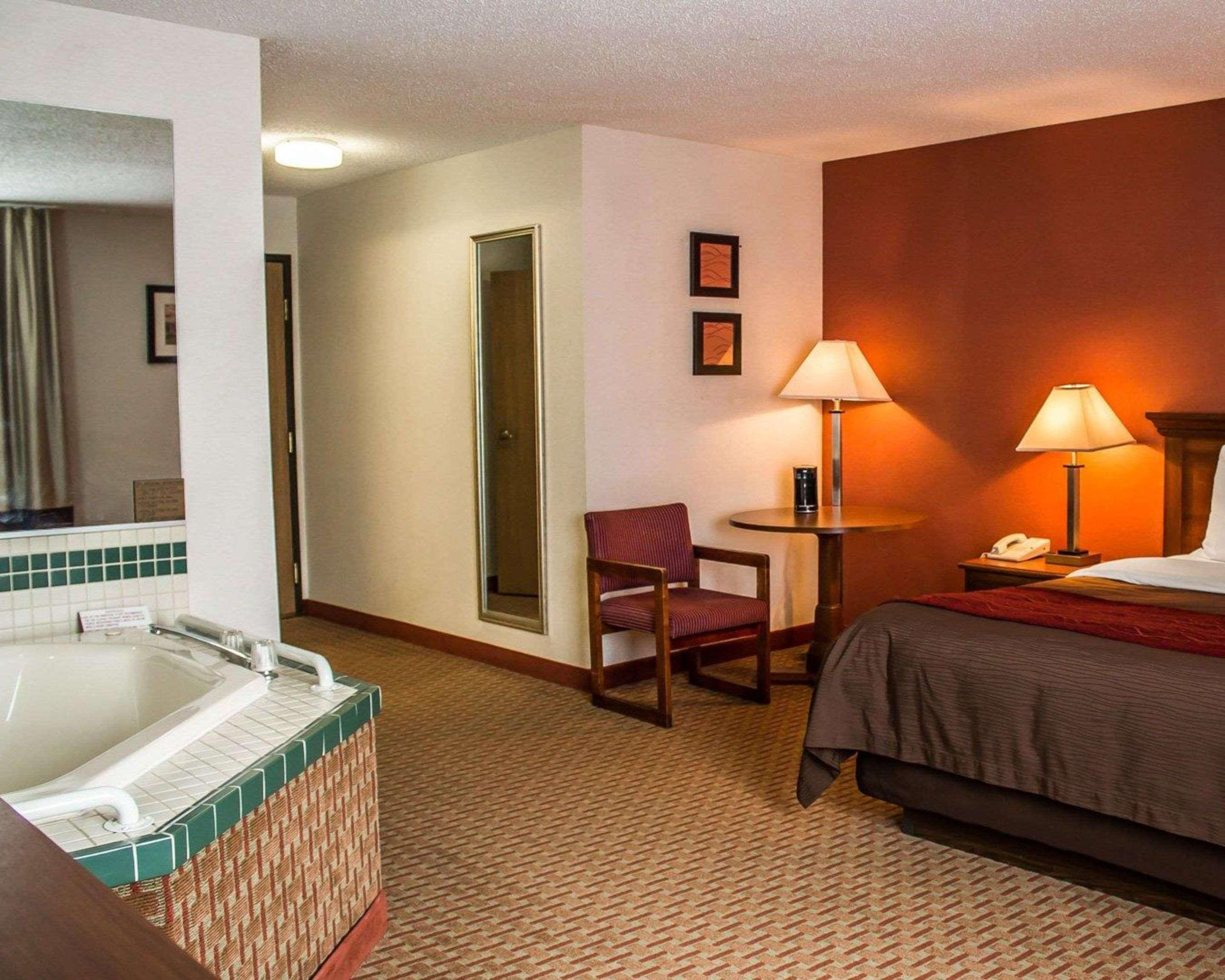 Quality Inn East Liverpool Luaran gambar